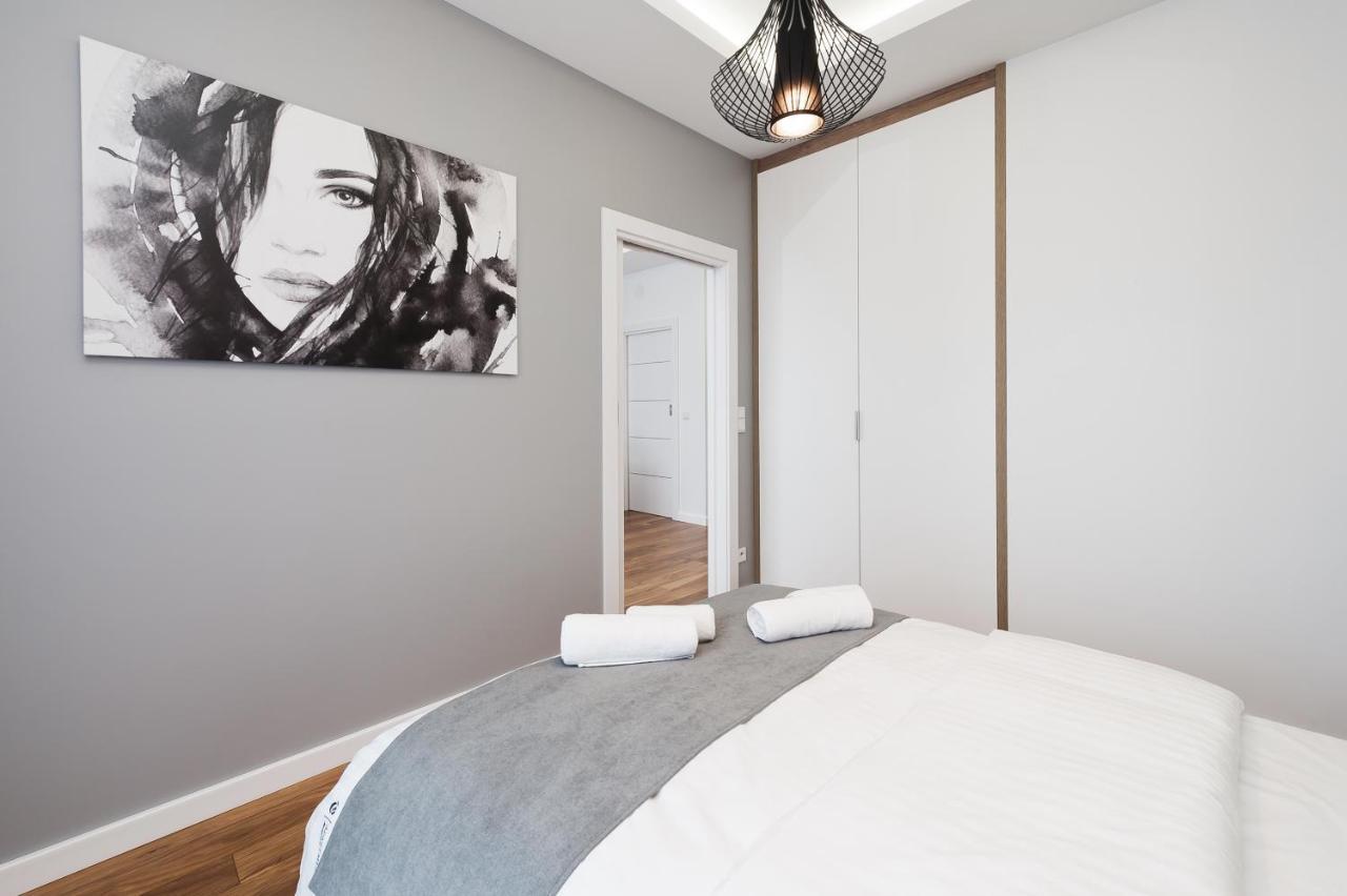 Central Apartments By Bed&Bath Krakow Luaran gambar
