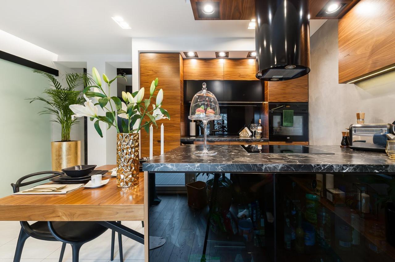 Central Apartments By Bed&Bath Krakow Luaran gambar