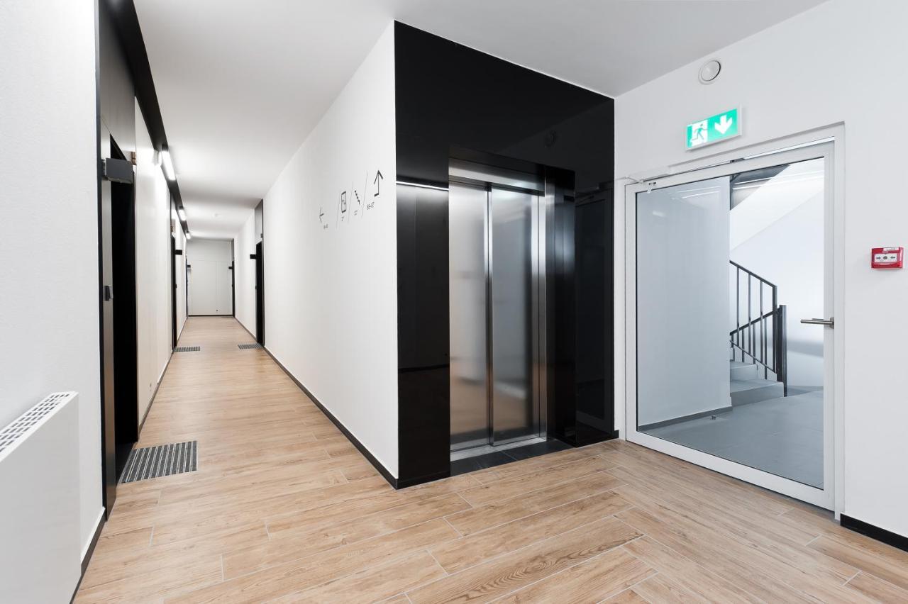 Central Apartments By Bed&Bath Krakow Luaran gambar
